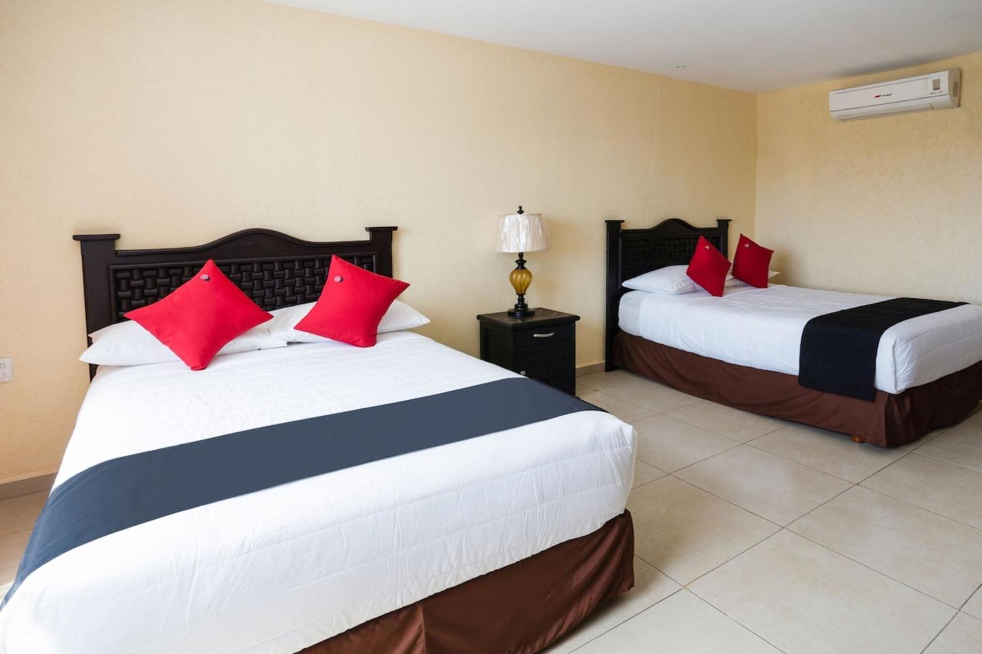 Capital O Hotel Los Caracoles, Acapulco Exterior photo