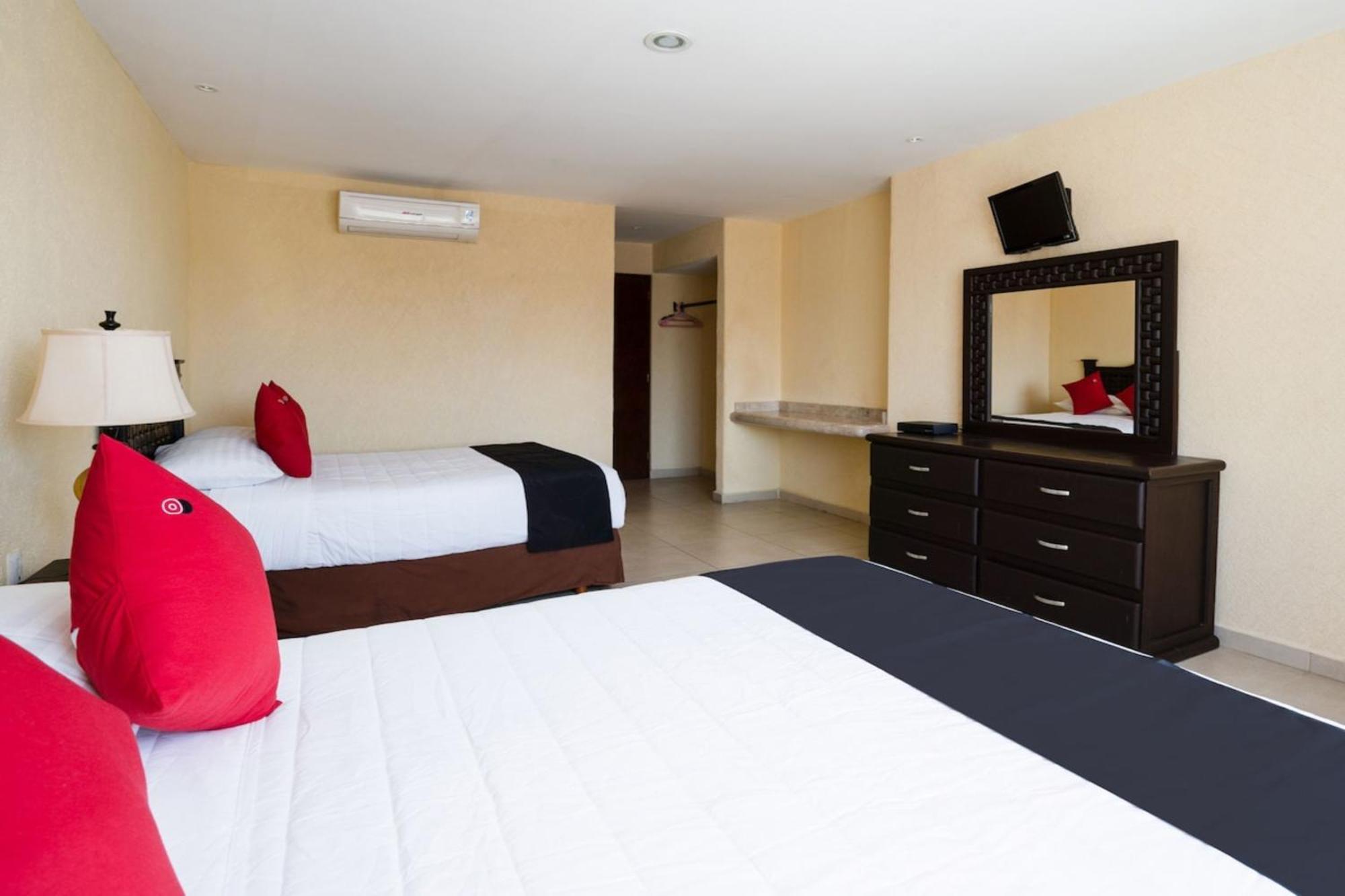 Capital O Hotel Los Caracoles, Acapulco Exterior photo
